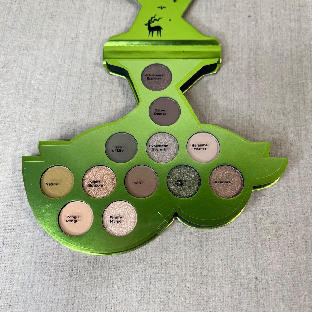 ❤️ Disney Animal Kingdom Ulta Beauty Makeup Set - Picture 6 of 11